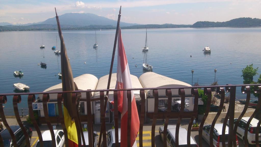 Lago Maggiore Леза Екстериор снимка