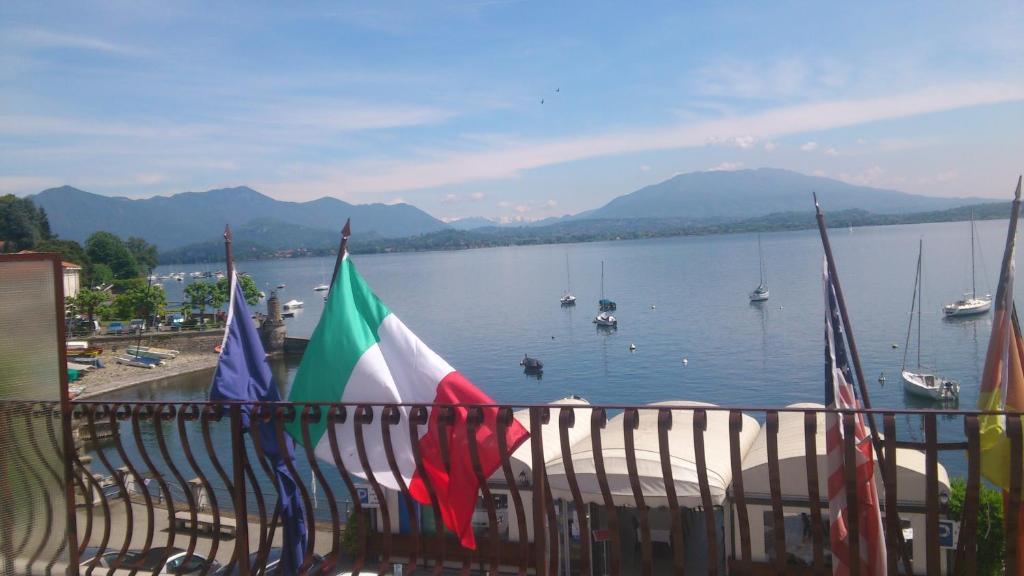 Lago Maggiore Леза Екстериор снимка