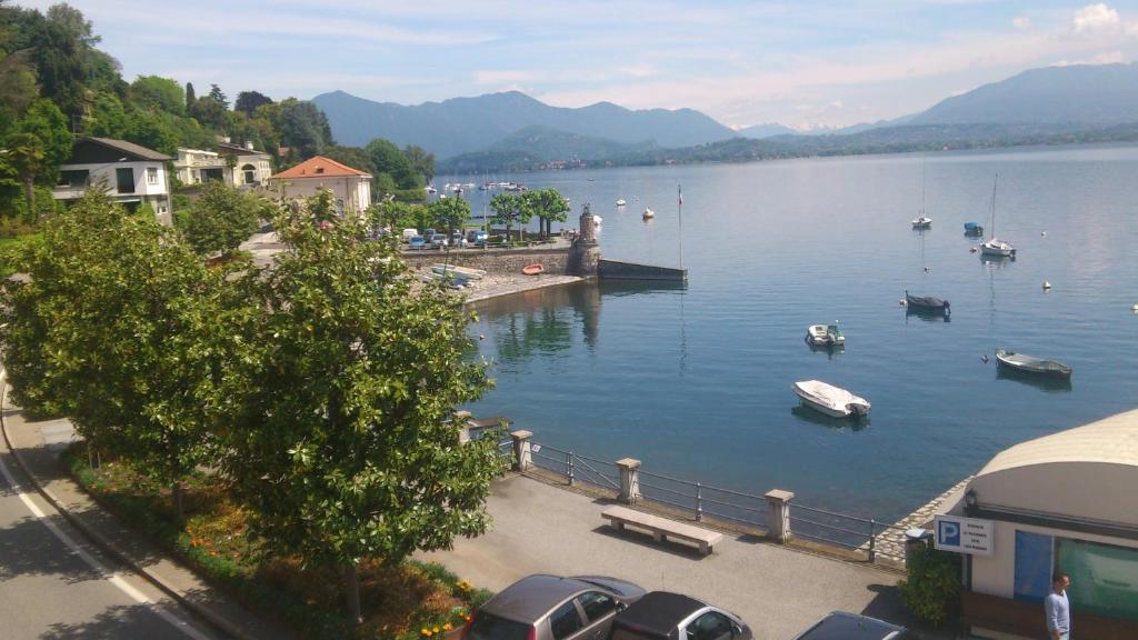 Lago Maggiore Леза Екстериор снимка